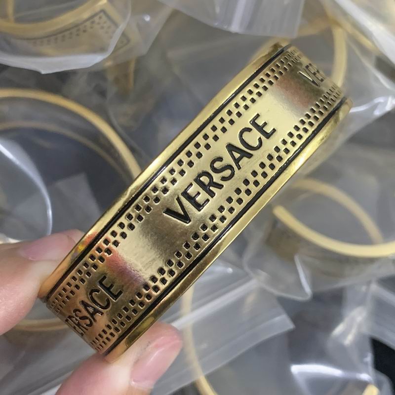 Versace bracelet 06lyx95